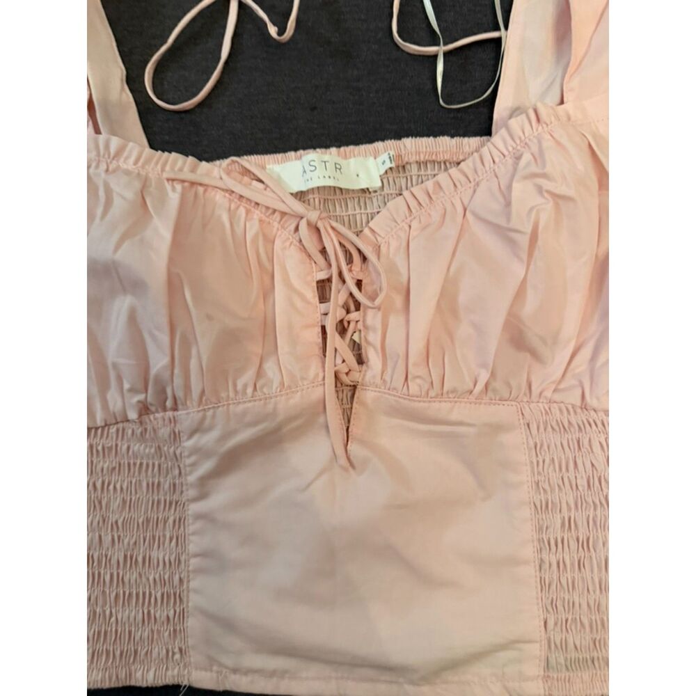 nwt ASTR The Label Blush Pink Puff Sleeve Smocked Corset Crop Top S - Picture 10 of 10
